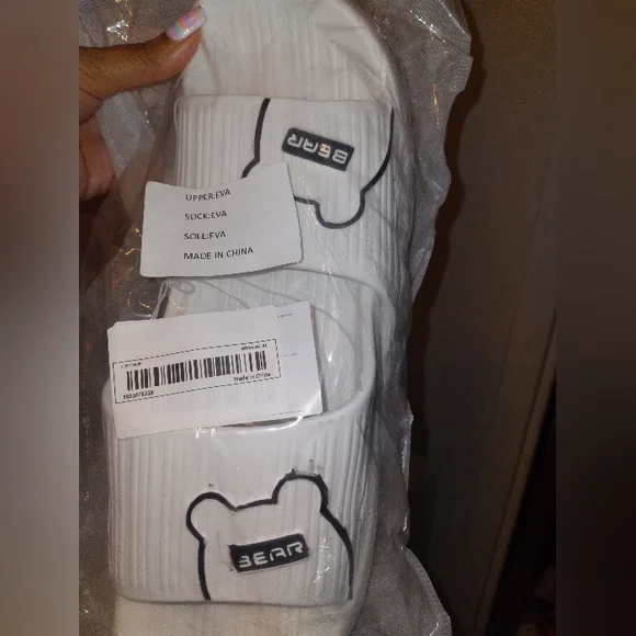 Cute bear sandals 🐻 🤍 - Picture 8 of 9